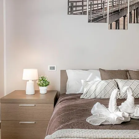 Apartment Wanderlust *